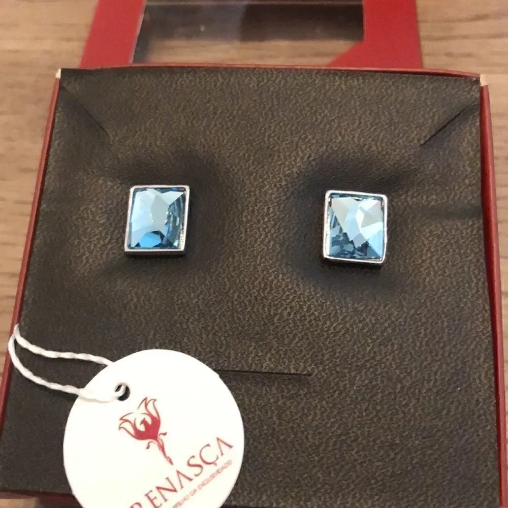 Swarovski authentic Crystals aquamarine colorsquare format white rhodium plated